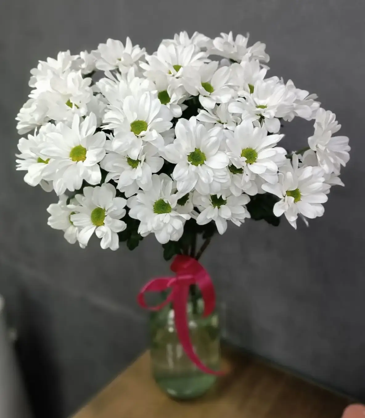 Букет из 5 веток хризантем под ленту