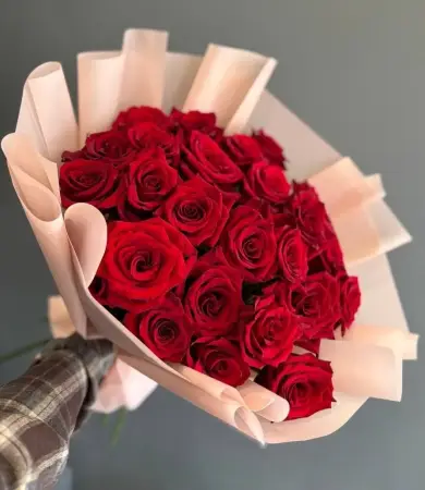 Букет из 25 красных роз